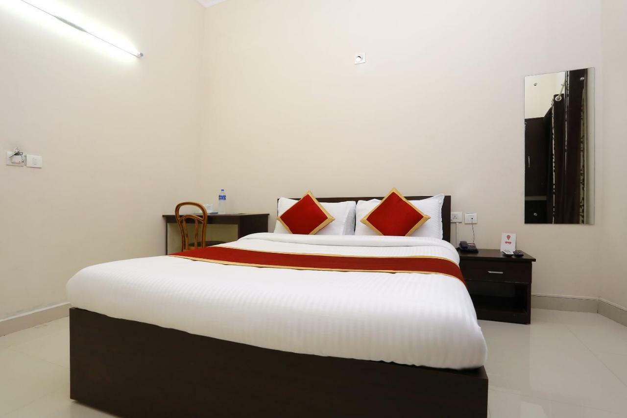 Oyo 9118 Saravana Inn Thiruvananthapuram Exterior foto