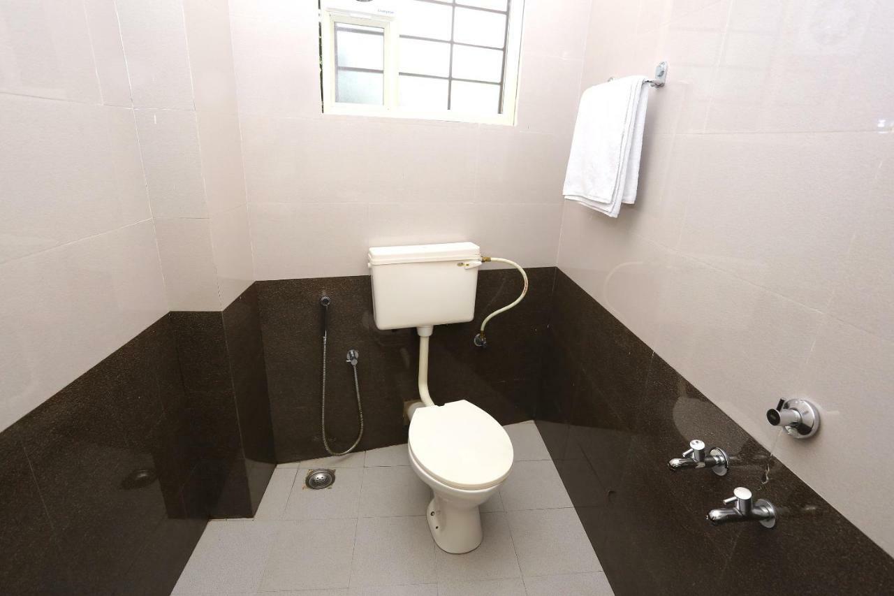 Oyo 9118 Saravana Inn Thiruvananthapuram Exterior foto